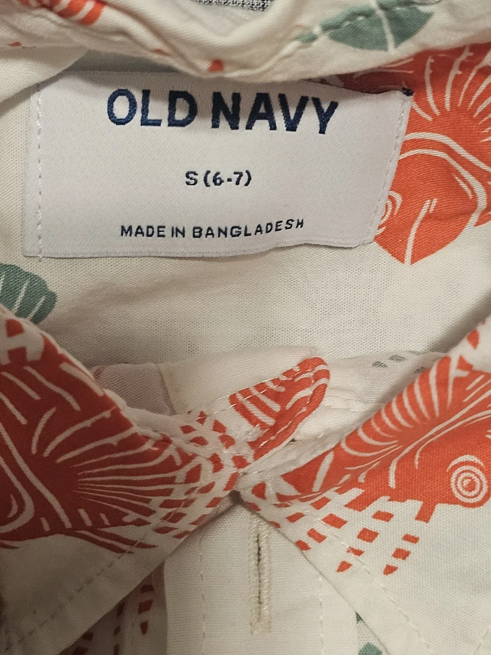 Old Navy Cream Short-Sleeve Button-Up with Coral & Teal Fish Print